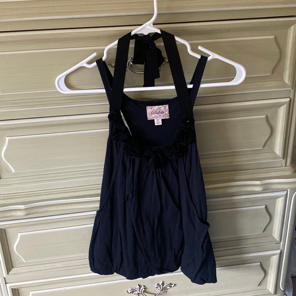 Flirty rosette black dressy tank